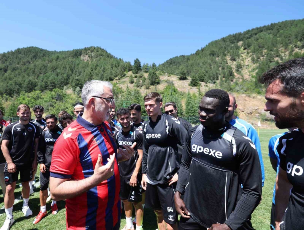 Bakan Işıkhan, Bolu kampındaki Mardin 1969 Spor’u ziyaret etti