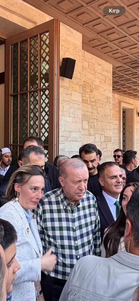 Cumhurbaşkanı Erdoğan, Marmaris’te vatandaşlarla buluştu