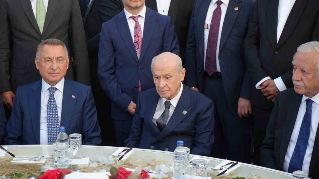 Bahçeli, MHP İl Başkanı’nın oğlu Enes Doğan’ın düğününe katıldı