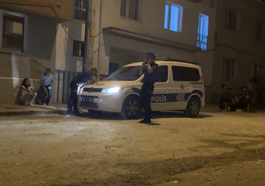 Yakınlarının haber alamadığı 40 yaşındaki adam evinde ölü bulundu, polis inceleme başlattı