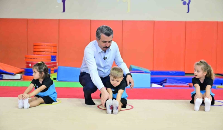 Yıldırım’da binlerce çocuk Yaz Spor Okulları ile sporla buluşuyor
