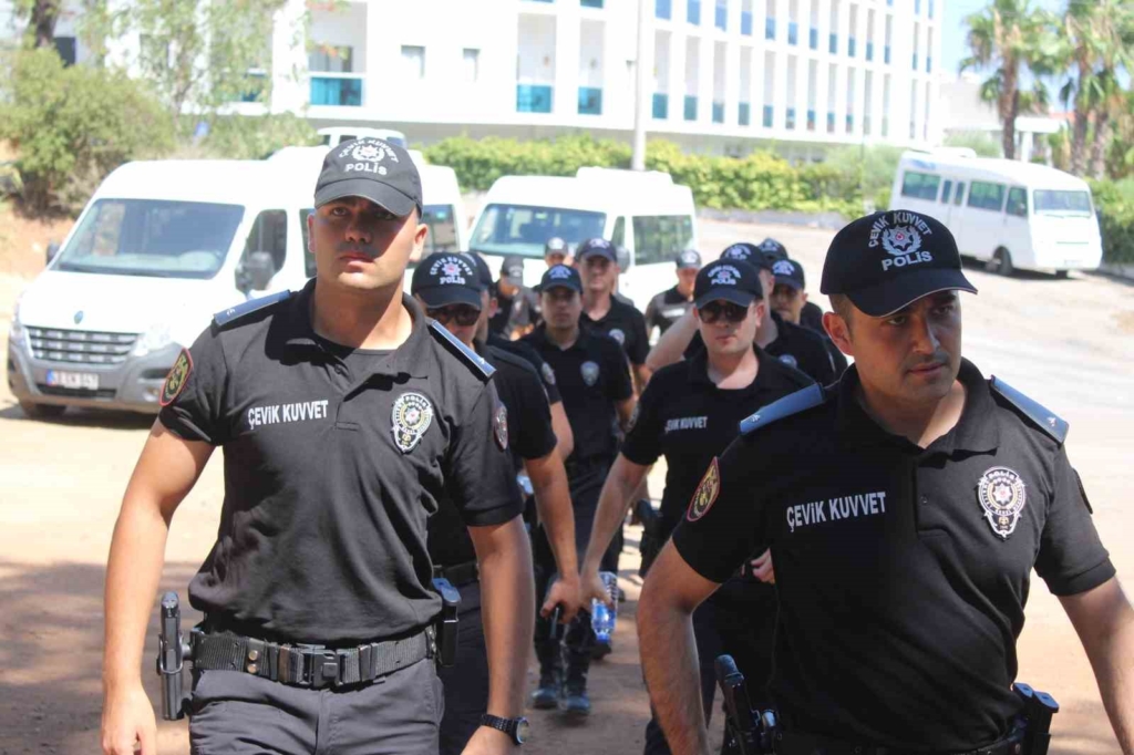 Cumhurbaşkanı Recep Tayyip Erdoğan’a yönelik suikast girişiminde bulunan ekipteki Burkay Karatepe; Marmaris’te yer gösteriyor