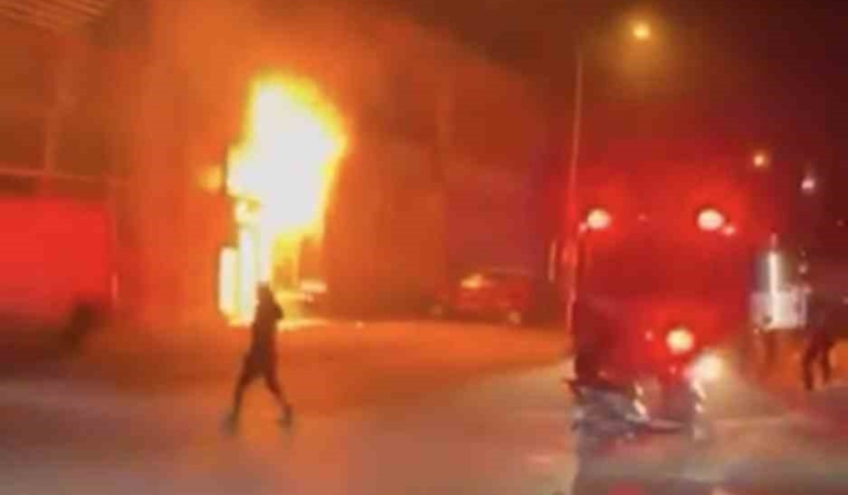 Bursa’da iş yerinde çıkan yangın söndürüldü