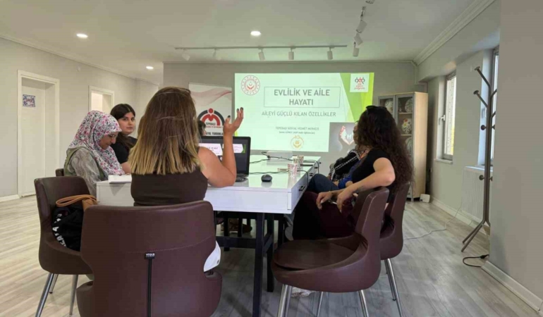 Eskişehir’de Aile Eğitim Programı kapsamında bilgilendirme yapıldı