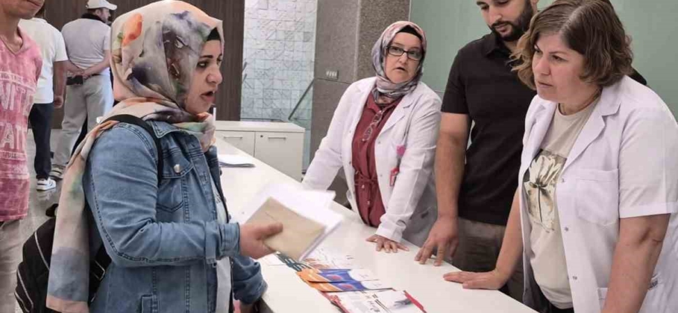 Kütahya Şehir Hastanesi’nde ’hepatite’ karşı farkındalık çalışması