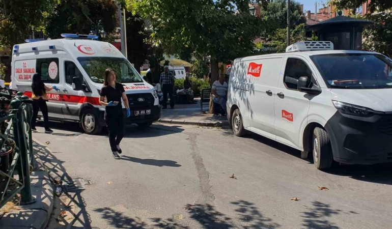 Eskişehir’de hatalı park ambulansın vakaya ulaşmasını geciktirdi