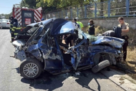 Eskişehir’de 3 aracın karıştığı feci kazada 1 ölü, 1 ağır yaralı