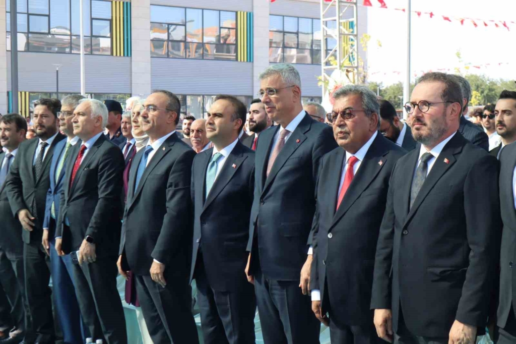 Bakan Memişoğlu: "Şehir hastaneleri dünyanın en üst seviye sağlık hizmet binalarıdır"