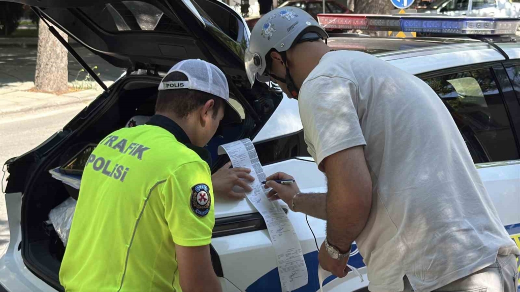 Eskişehir’de motosiklet denetimde 600 bin TL ceza kesildi