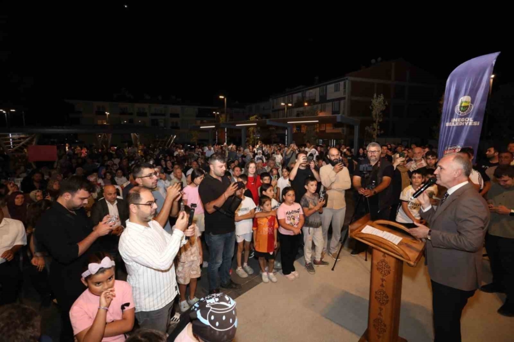 Alanyurt meydanı coşkulu törenle hizmete açıldı