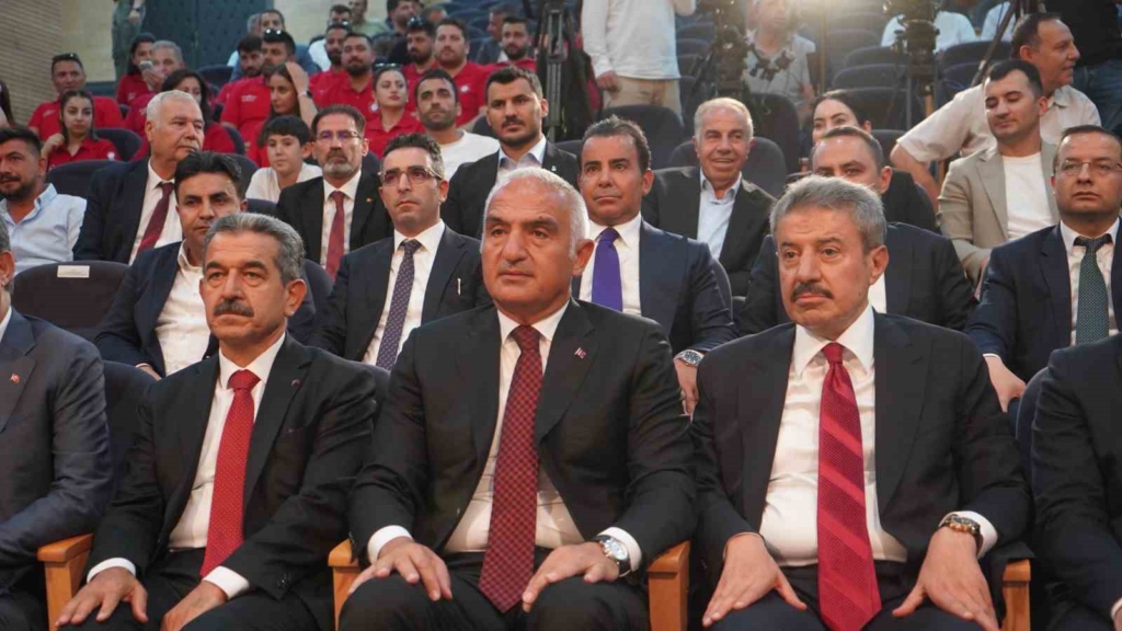 Bakan Ersoy: "Kütüphaneler artık yalnızca kitap okunan yerler değil araştırmanın, üretimin, inovasyonun ve kültürel gelişimin merkezi haline geldi"