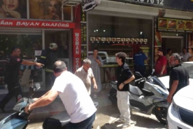 Babanın yaptığı kaynaktan çıkan kıvılcımlar, oğlunun işlettiği bayan kuaföründe yangın çıkardı