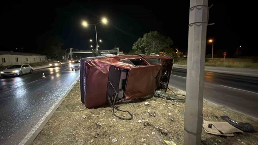 Kontrolden çıkan Tofaş takla attı: 1 yaralı