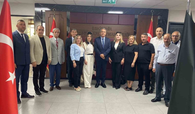 Odunpazarı’nda muhtarlardan Kaymakam Ahmet Hikmet Şahin’e ziyaret