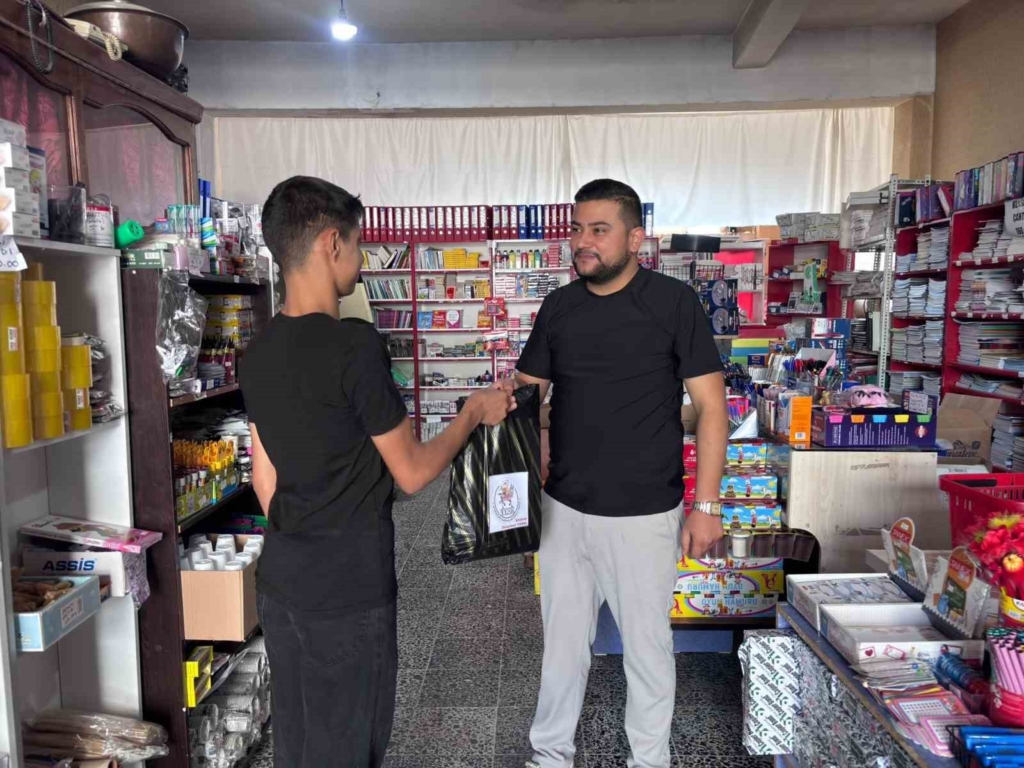 Sivrihisar Bakkallar Odası’ndan öğrencilere kırtasiye desteği