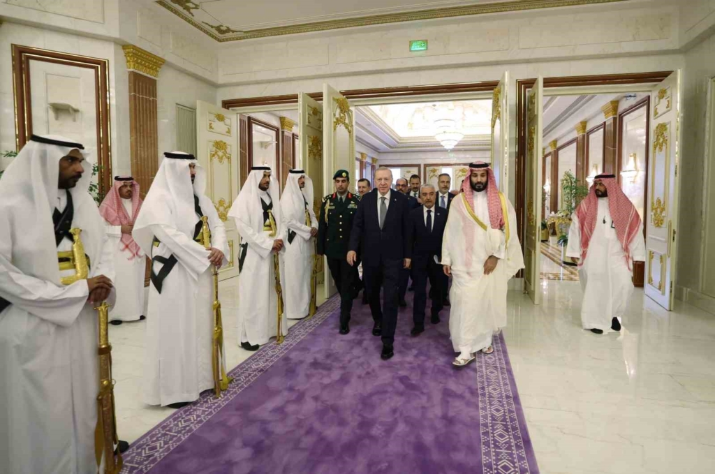 Cumhurbaşkanı Erdoğan, Suudi Arabistan Veliaht Prensi Selman ile görüştü