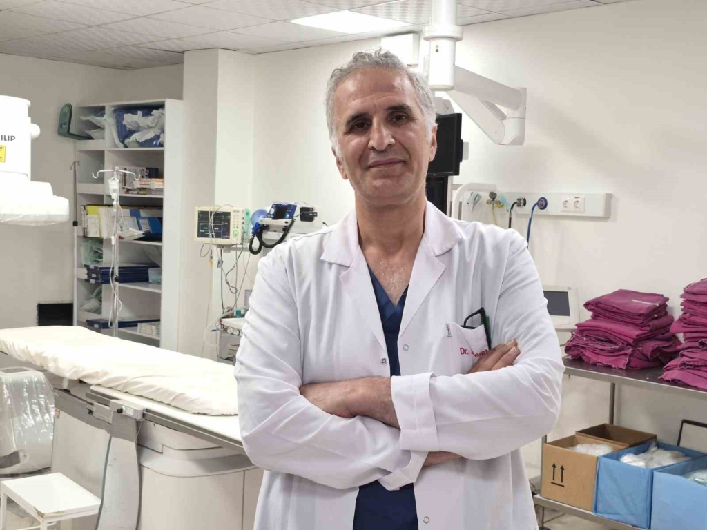 Romanyalı hekimler ablasyon yöntemini öğrenmek için Eskişehir’e geldiler