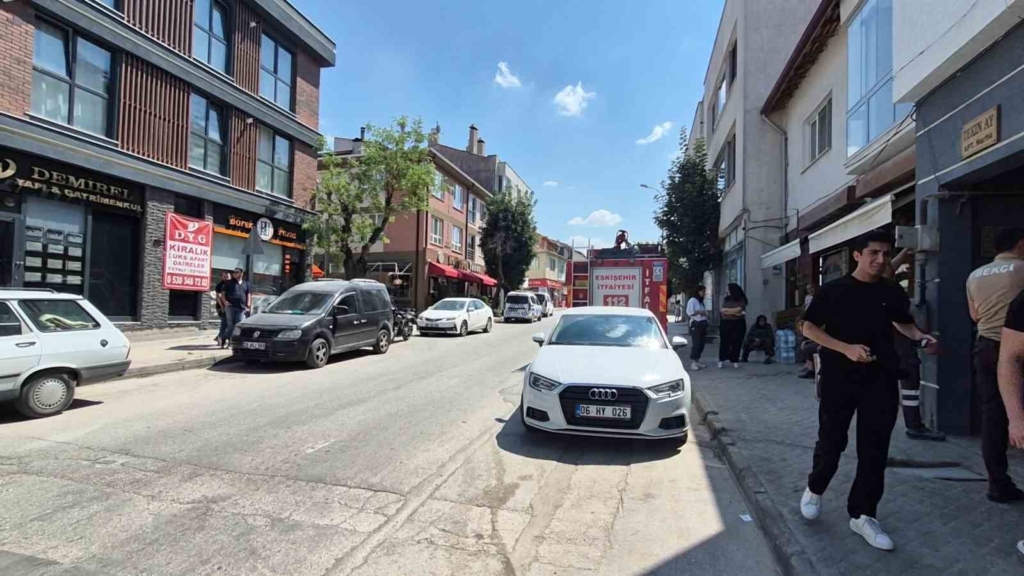 Açık unutulan ocak mahalleliyi sokağa döktü