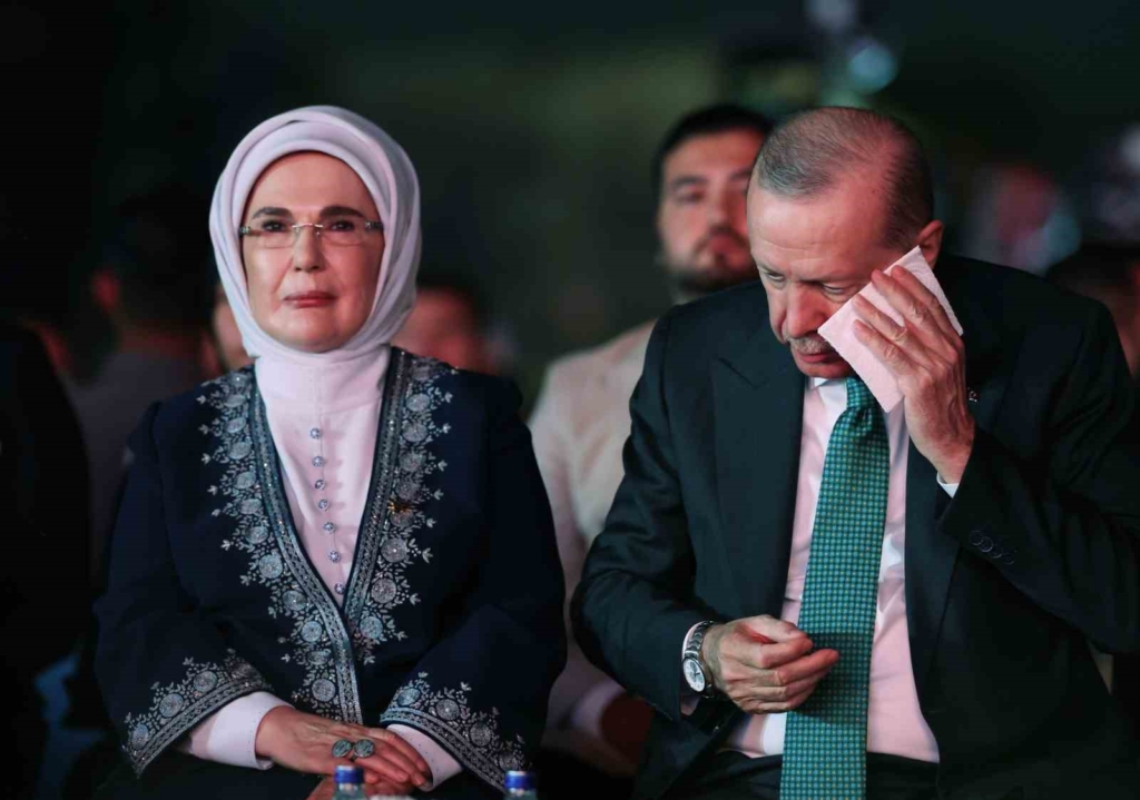 Cumhurbaşkanı Erdoğan: "Allah ömür ve sağlık verirse daha nice yıllar Türkiye’ye hizmet mücadelesi içinde olacağım"