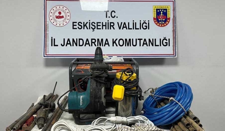 Odunpazarı’nda kaçak kazı yapan 5 şüpheli yakalandı