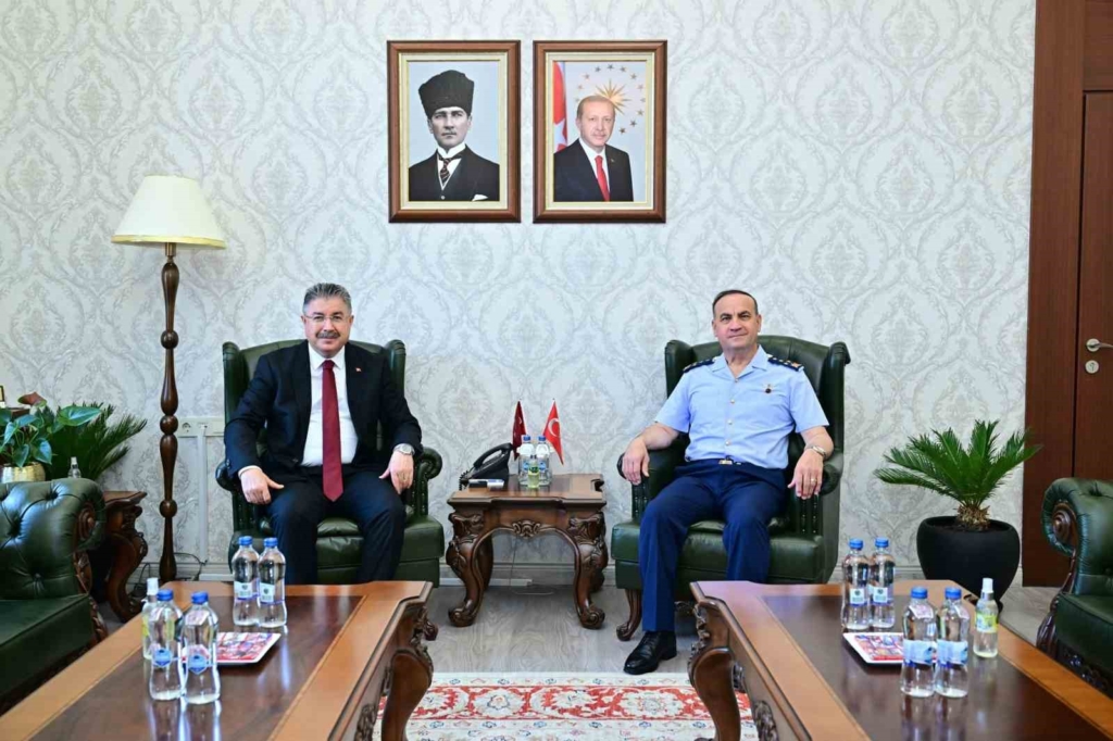 Hava Kuvvetleri Komutanlığına atanan Orgeneral Dalkıran’dan Vali Yılmaz’a veda ziyareti