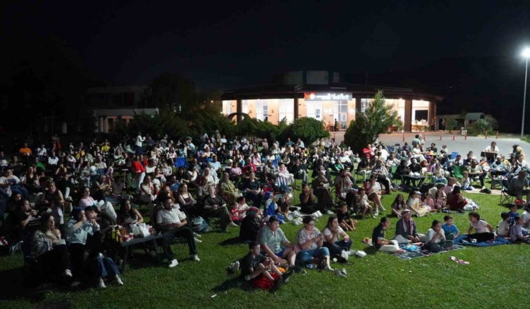 Bilecik’te sinema geceleri renkli görüntülerle sona erdi