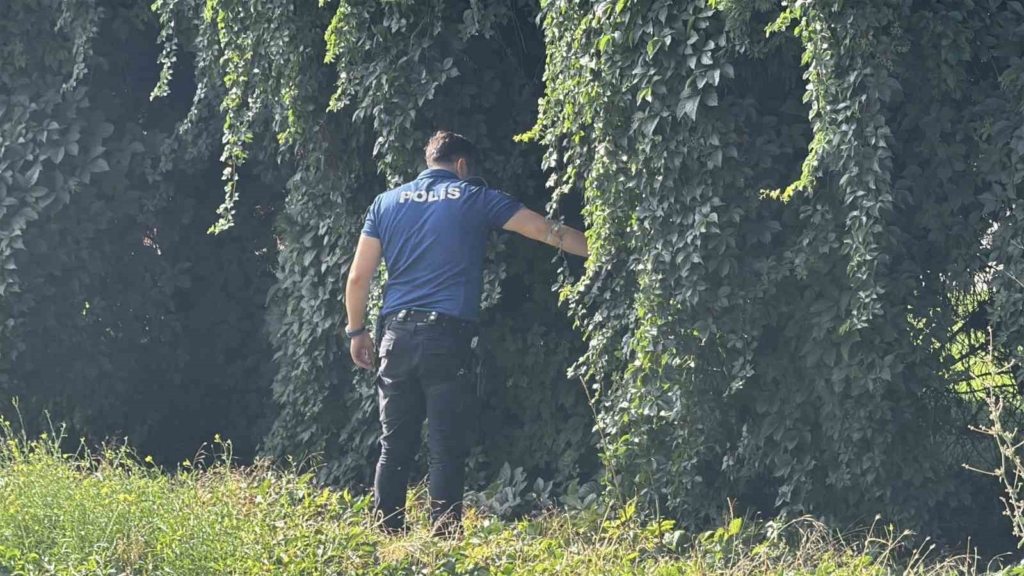 Pompalı tüfekle gezen şüpheli, ekiplerin titiz çalışması sonucunda yakalandı