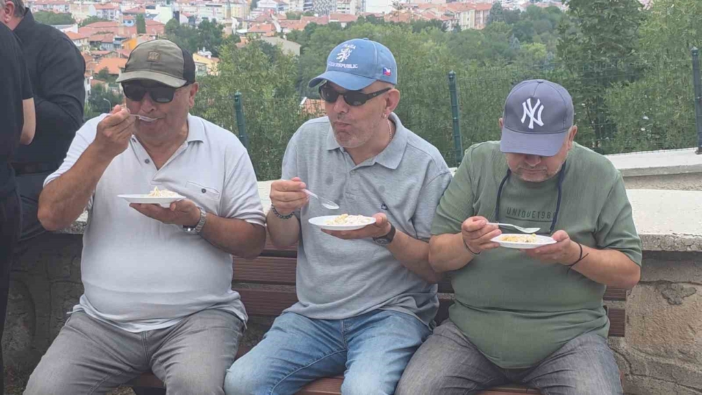 Kütahya’da ’komşuluk bağları’ şenlikle güçlendi