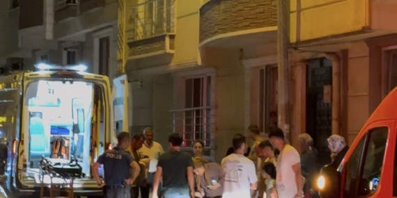 Aniden yola fırlayan çocuğa minibüs çarptı