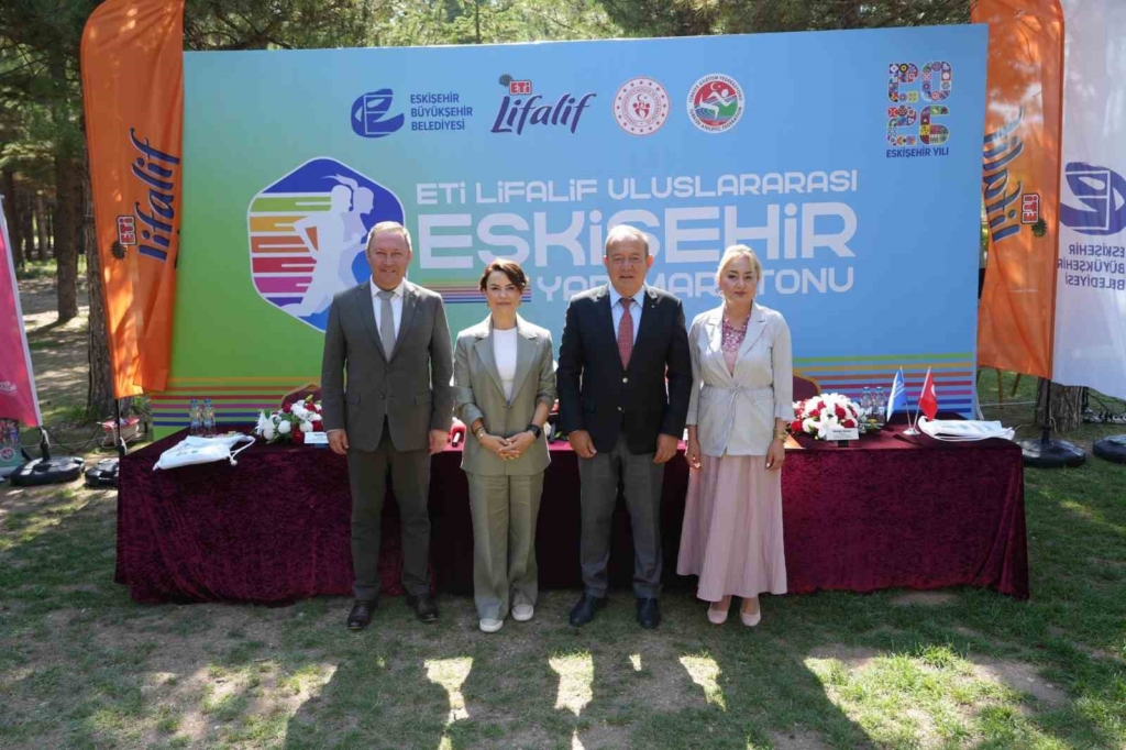 ETİ Lifalif Uluslararası Eskişehir Yarı Maratonu için geri sayım başladı