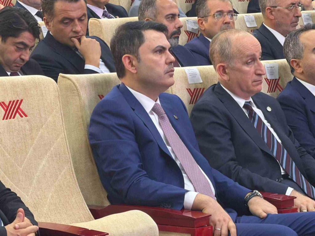 Bakan Kurum: "Dünyanın farklı bölgelerinde devam eden savaşlar enerji arz güvenliğini tehdit ediyor"