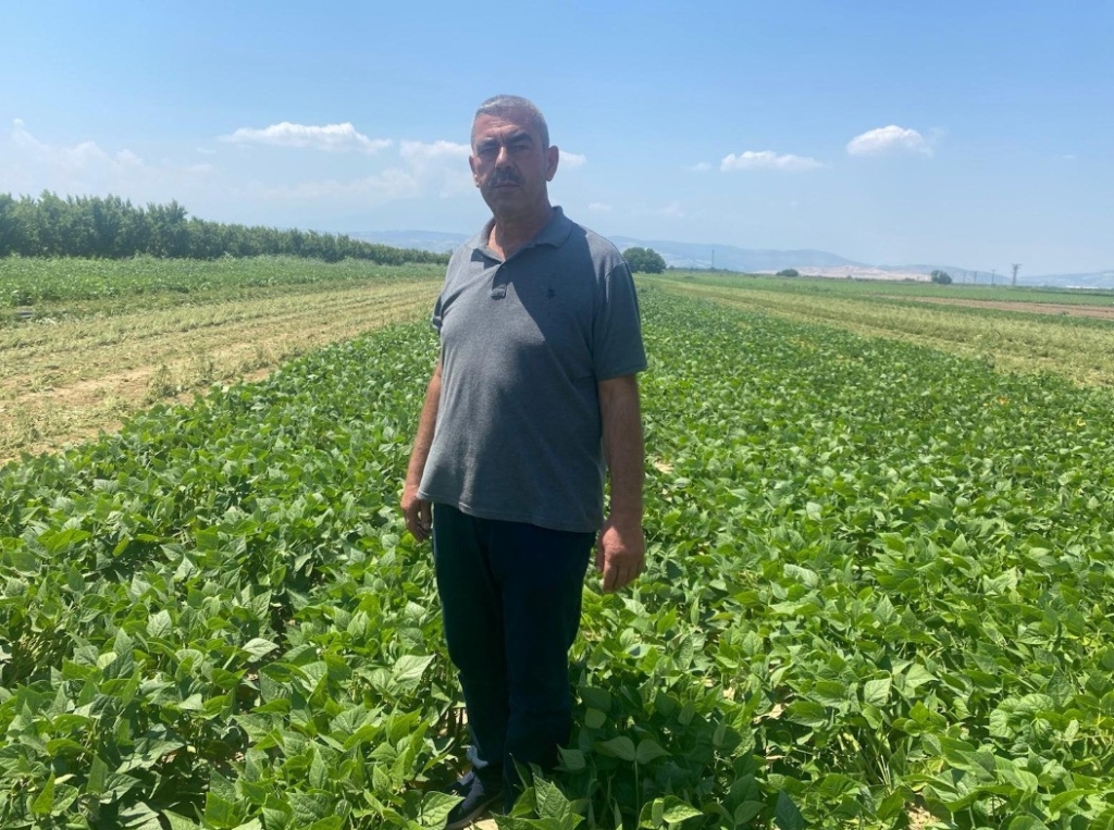 Bu köyde çiftçi sadece tarlasını hazırlıyor, gerisini kooperatif yapıyor