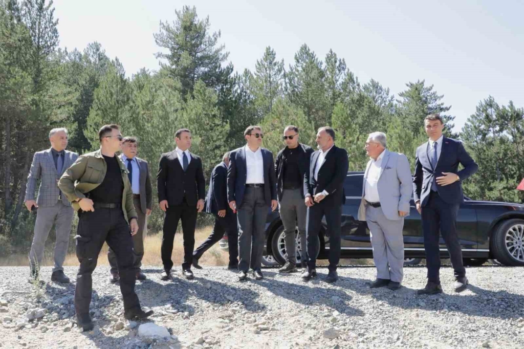 Vali Işın, Kayı Köyü Göleti’nde incelemelerde bulundu