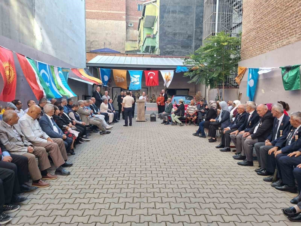 Eskişehir’de 30 Ağustos Zafer Bayramı’nda şehitler anıldı