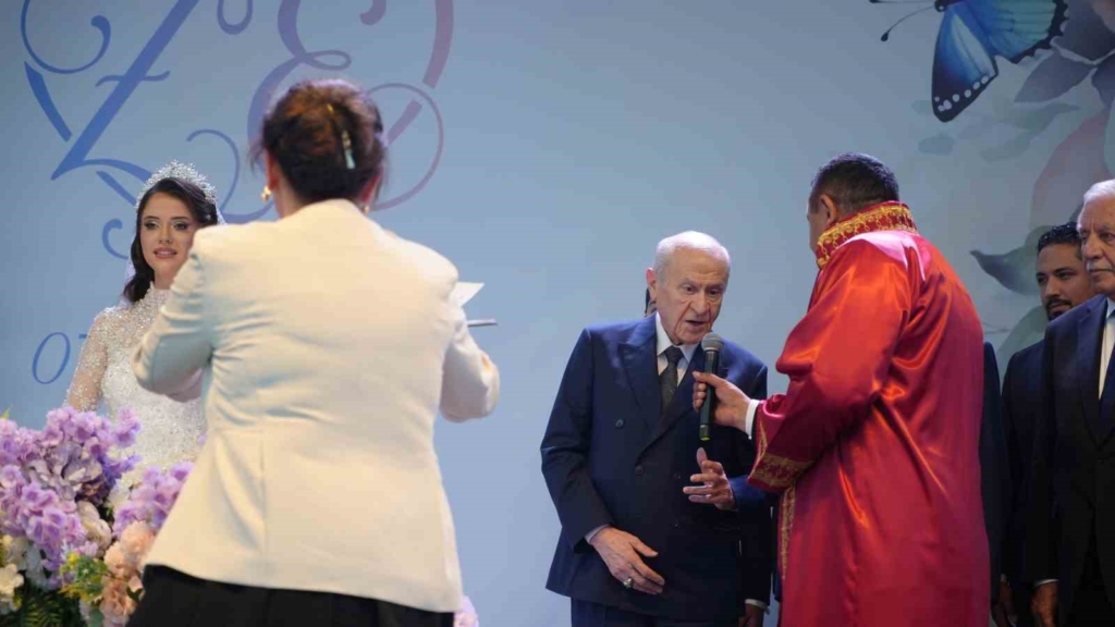 Bahçeli, MHP İl Başkanı’nın oğlu Enes Doğan’ın düğününe katıldı