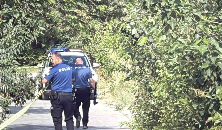 Eskişehir’de pompalı tüfekle gezen şüpheli 30 dakikadan kısa sürede yakalandı