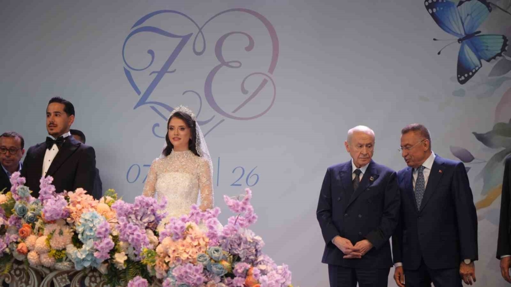Bahçeli, MHP İl Başkanı’nın oğlu Enes Doğan’ın düğününe katıldı