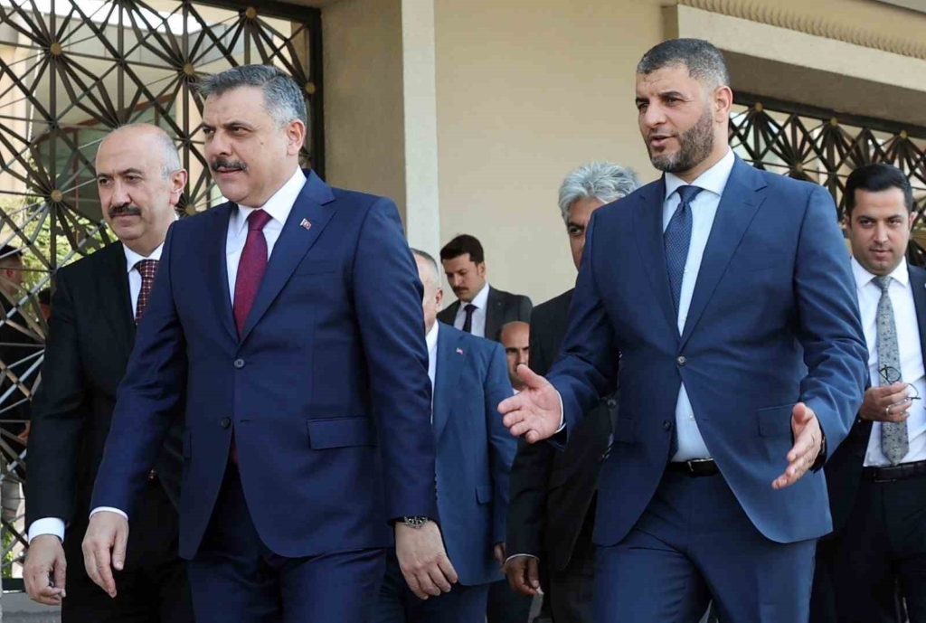 Bakan Çiftçi, Libyalı mevkidaşı ile bir araya geldi