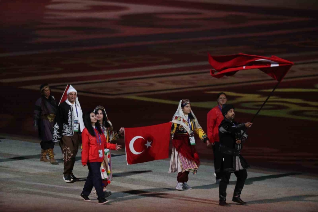 Kırgızistan’da 6. Dünya Göçebe Oyunları’ndan görkemli açılış