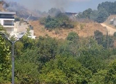 Otluk alanda çıkan yangın hızlı müdahale ile söndürüldü