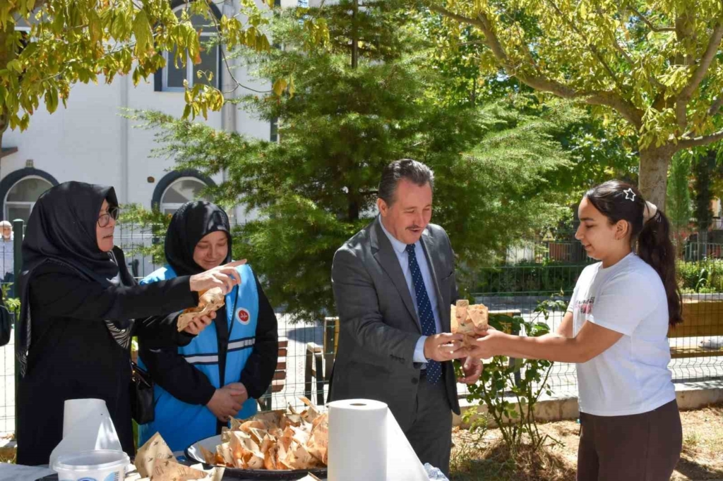 Kur’an kursu öğrencilerine sürpriz