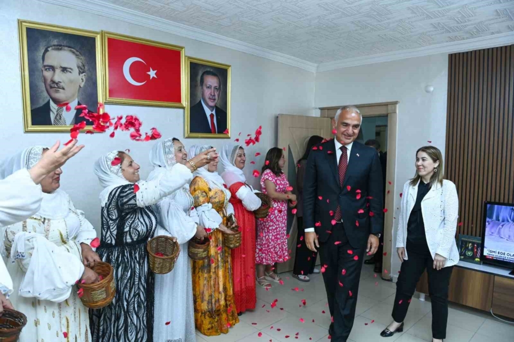 Bakan Ersoy: "Terörsüz Türkiye’nin adımları güçlü şekilde atılıyor"