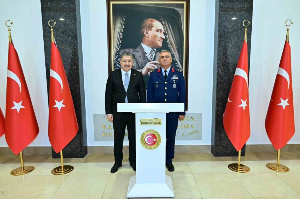 Hava Korgeneral Erdoğan Gür’den Vali Dr. Erdinç Yılmaz’a ziyaret