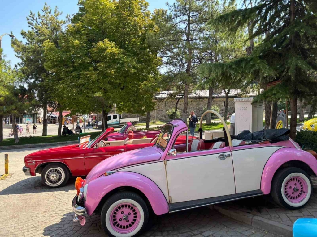 Miras kalan hobisiyle 15 yıldır eskiyi yâd ettiriyor