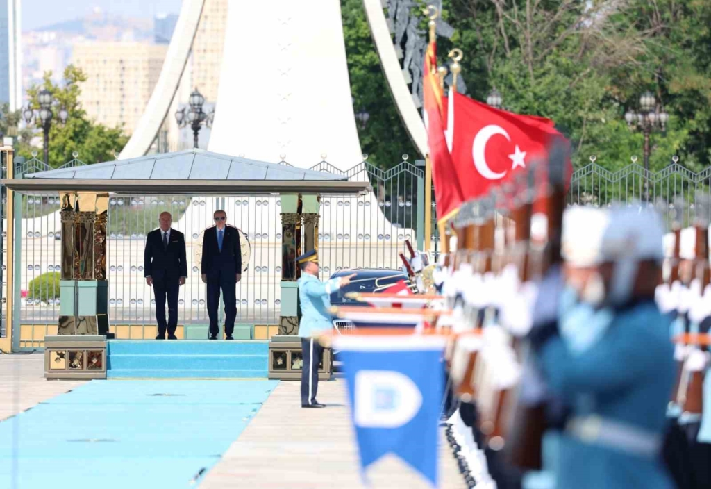 Cumhurbaşkanı Erdoğan, Avusturya Şansölyesi Christian Stocker’i törenle karşıladı
