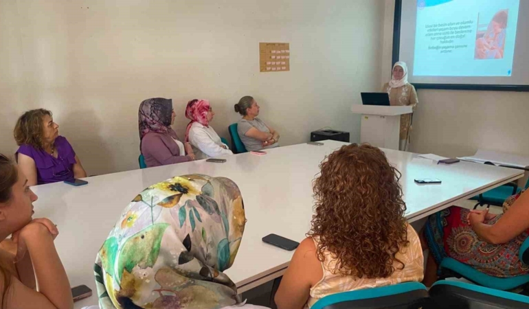 Eskişehir’de anne sütünün önemi hakkında bilgilendirme yapıldı