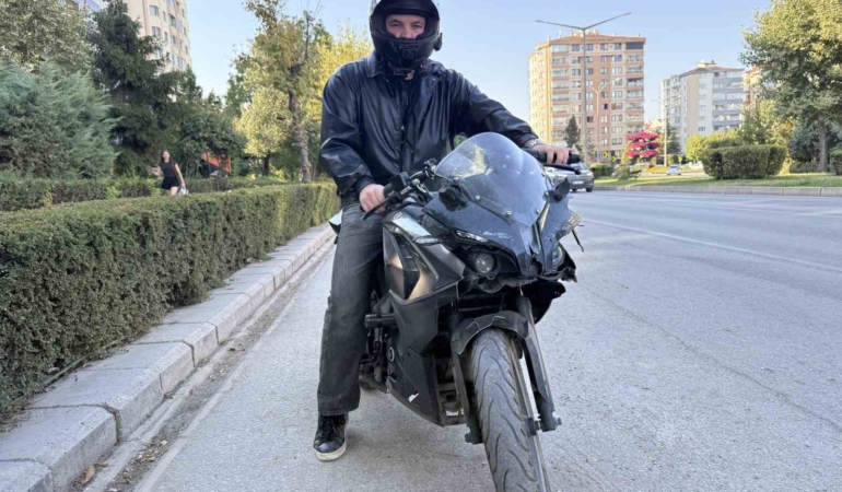Motosikletini Teslim Aldı, 5 Dakika Sonra Kaza Yaptı