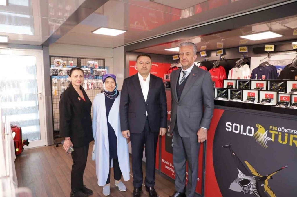 Vali Işın’dan Kartal Vakfı’nın sosyal sorumluluk projesine destek
