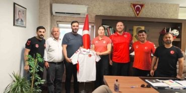 U-20 Kadın Güreş Milli Takımı, Dünya Şampiyonası hazırlıklarını Afyonkarahisar’da sürdürüyor