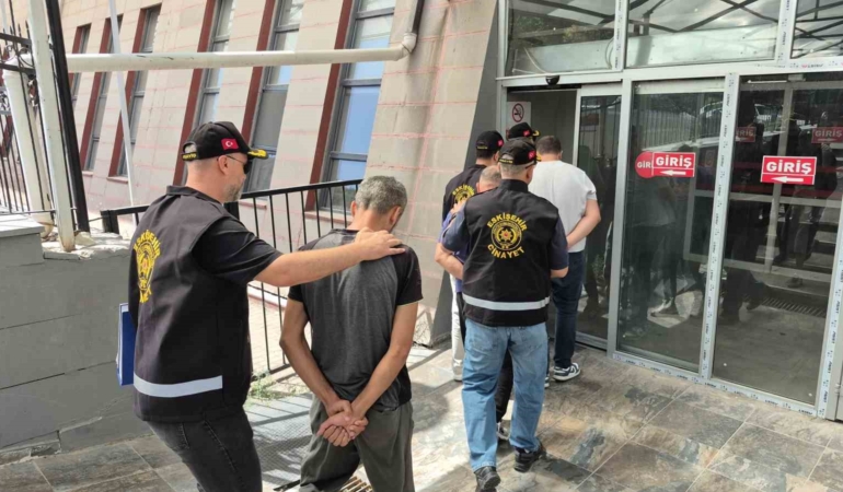 Eskişehir’deki bıçaklı kavgada 1 şüpheli tutuklandı, 3 kişi serbest